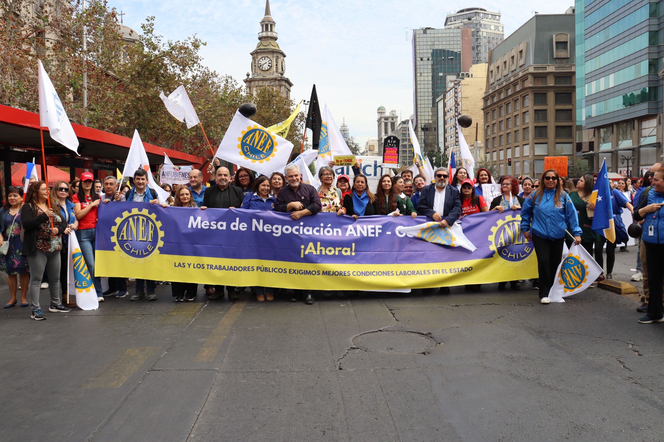 ANEF se hizo presente en multitudinaria jornada de movilización nacional de trabajadores y trabajadoras