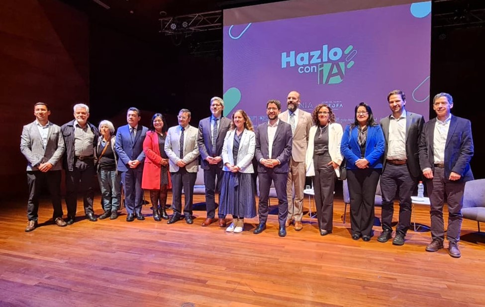 Evento de Lanzamiento «Hazlo con iA»