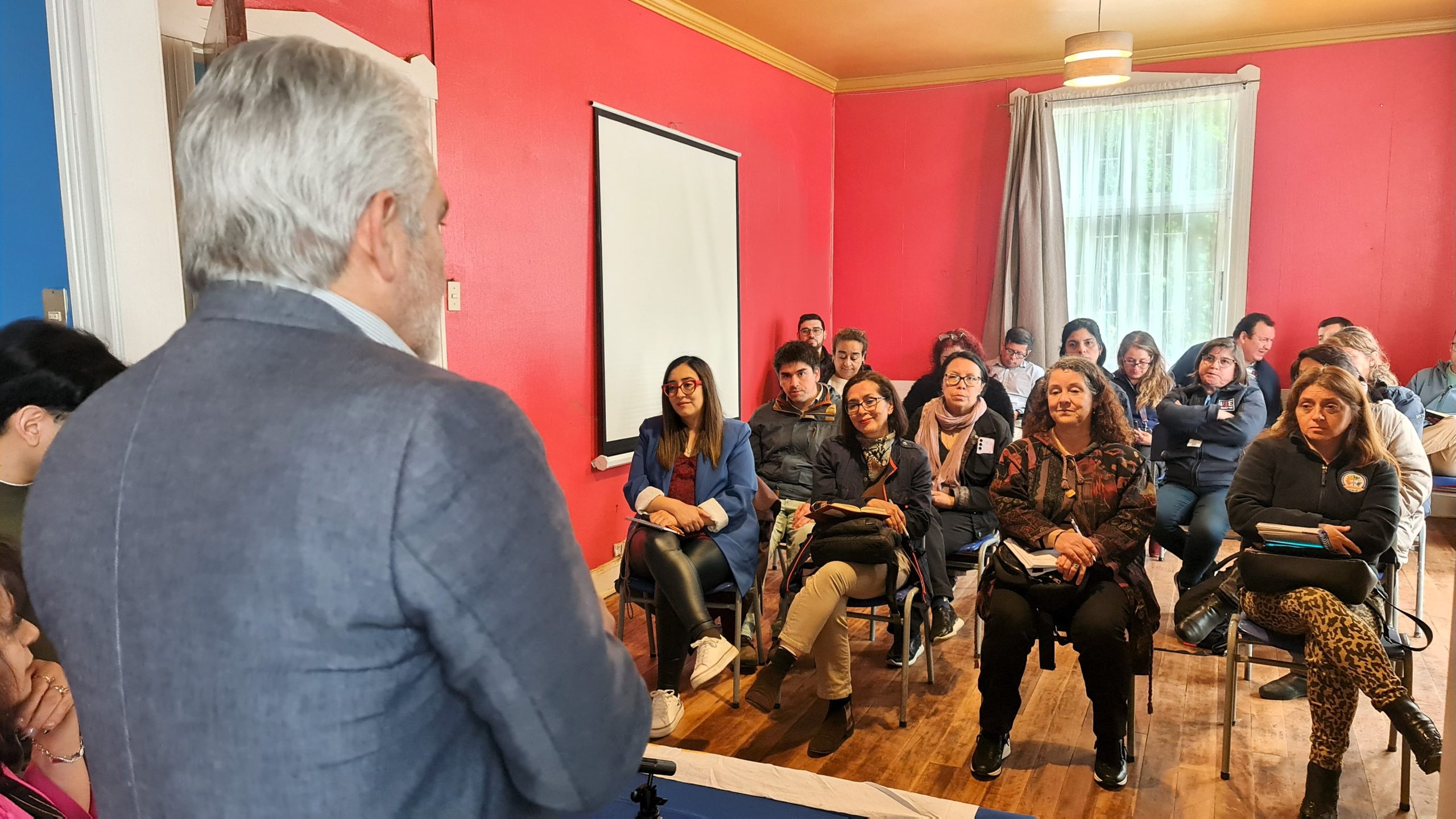 ANEF Los Ríos realiza su primera asamblea en la recién recuperada Casa Sindical de Valdivia