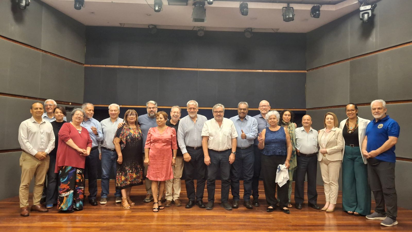 Con presencia de ANEF, Gremios estatales se reúnen en Perú y emiten la Declaración de Lima