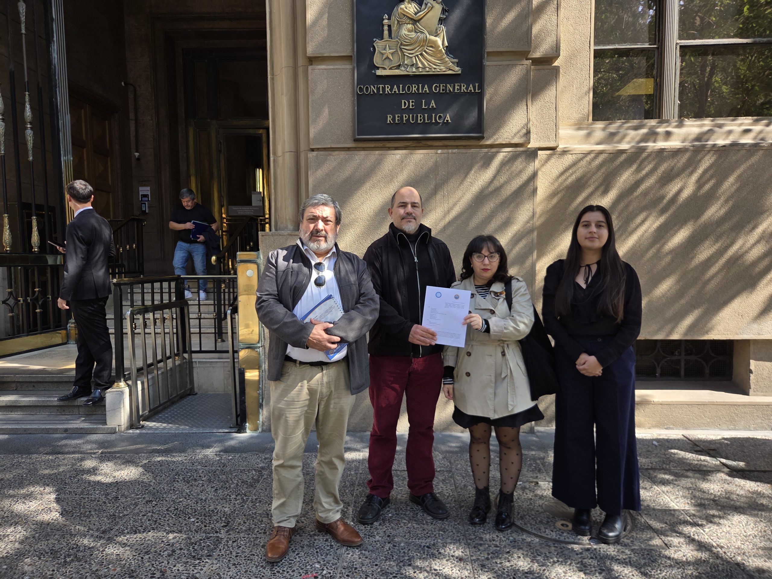 ANEF y Colegio de Periodistas denuncian ante Contraloría irregularidades en uso de imágenes de IA en comunicaciones públicas